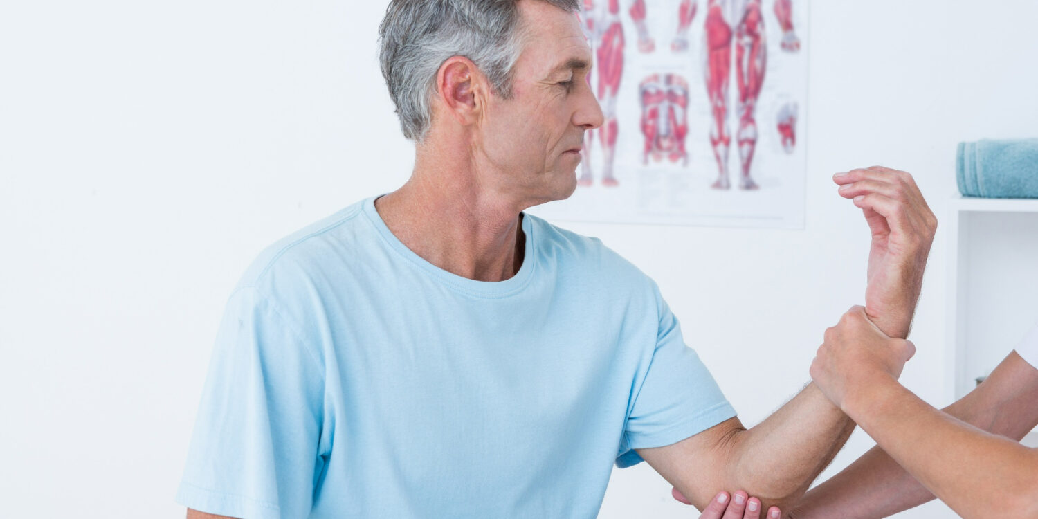 broken humerus bone treatment