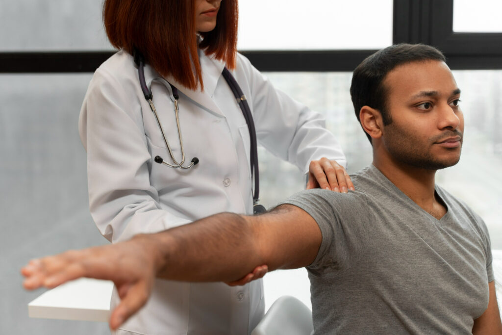 broken humerus bone treatment